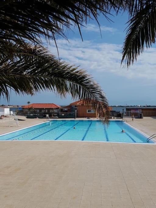 T2 Neuf + Bateau / Piscine Super Infrastructures Apartment Le Barcares Exterior photo